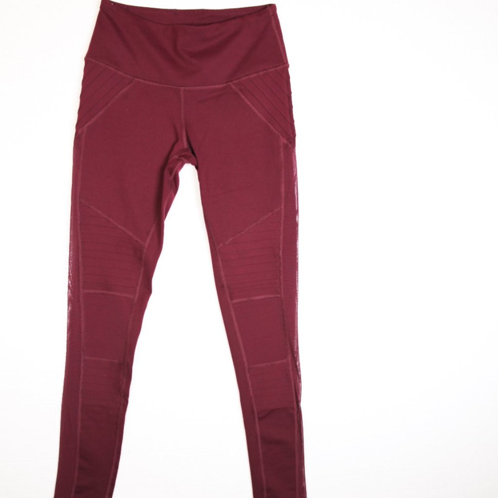 Victoria Sport Knockout Tight Burgundy/Wine Pretty Diagonal stitched Design xs